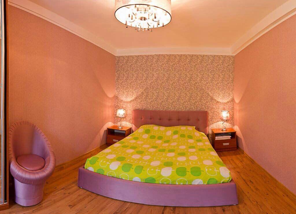 On Starokyivskaya Lane 5 Apartment Kyiv